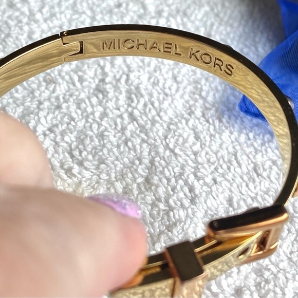 Micheal Kors Gold studded bangle bracelet with belt Buckle style secure closure - Picture 4 of 5